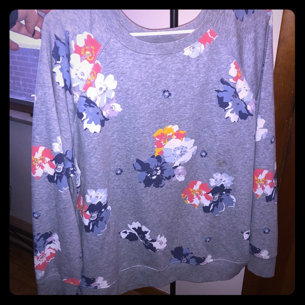 Sweatshirt